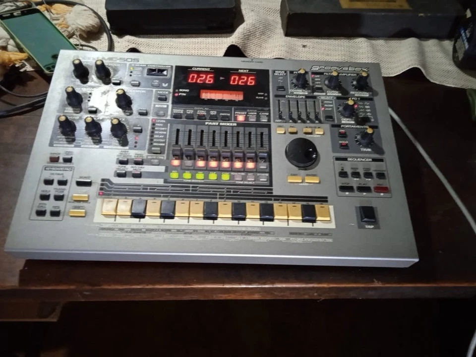 Roland Mc-505 Groovebox Foto 1 de 4