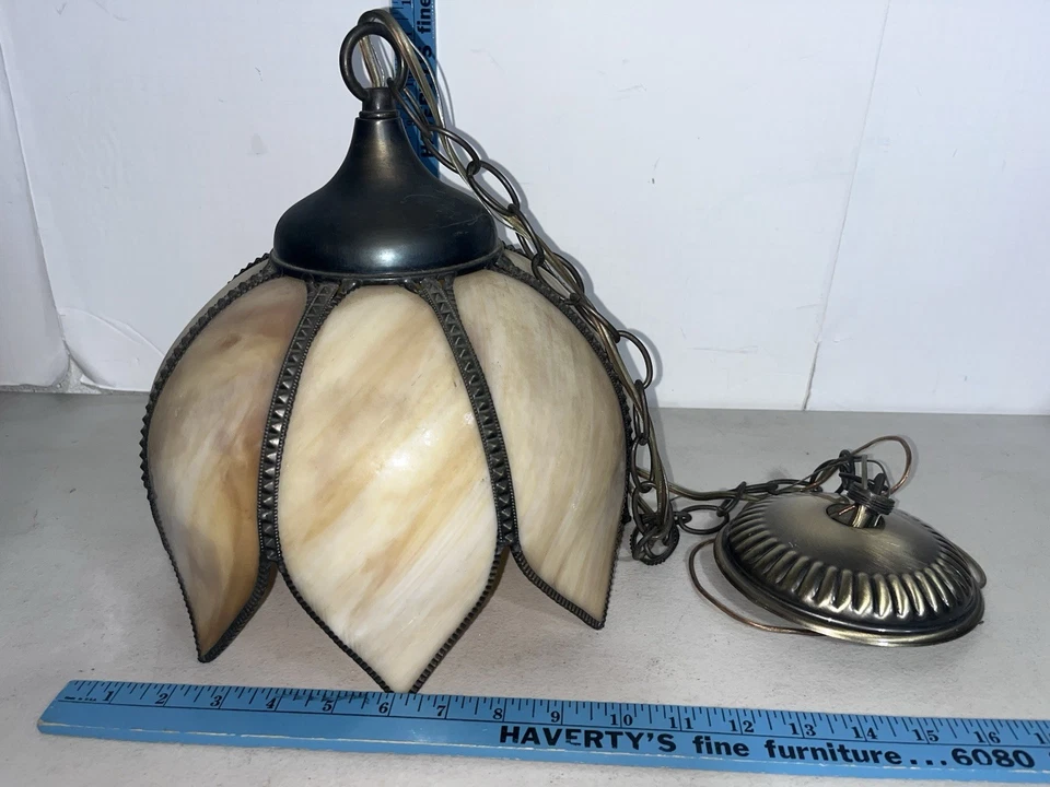 Lámpara de luz colgante vintage con pantalla de escoria de vidrio flor de tulipán de 8 paneles Foto 1 de 4