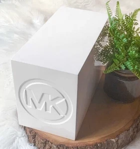MICHAEL KORS MK LOGO BOX STORE WHITE DISPLAY PURSE SHOES BASE BOX RARE AUTHENTIC - Picture 1 of 6