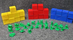 Tupperware ABC Busy Blocks Green Figures Tuppertoys 1970s Vintage Toys - Picture 1 of 12