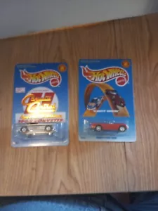 2 Stück Special Edition Hot Wheels Corvettes Corvette Central 63 und A 53... - Bild 1 von 11