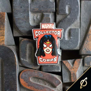 FUNKO COLLECTOR CORPS MARVEL EMAILLE ANSTECKNADEL SPIDER-WOMAN - Bild 1 von 1