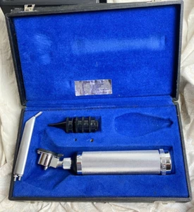 Vintage Propper Bifocal Opthalmoscope/Otoscope w/Case G145 - Picture 1 of 3