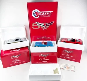 Matco Corvette Set, 50th Anniv. 3 DIE CAST 1:18 KORVETTEN 1954, 1963, 2003. MIB. - Bild 1 von 4
