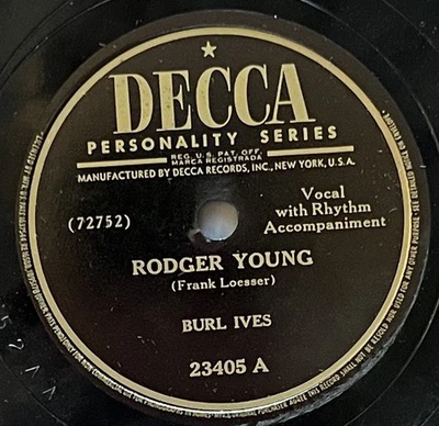 Burl Ives – Rodger Young / Foggy Foggy Dew Decca 23405 VG+ - Image 1 of 4