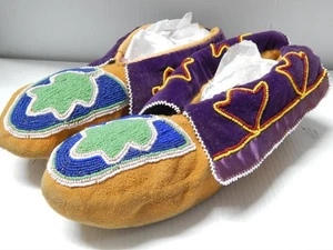 VINTAGE PRAIRIE POTAWATAMI INDIAN BEADED + RIBBONWORK MOCCASINS - XLNT + BUY NOW - Picture 1 of 4