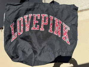 Victoria's Secret LOVE PINK Tote Bag Black / Red Large Zip Top Closure Plaid NWT - Picture 1 of 3