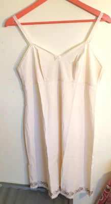 Vintage 70s St Michael Slip Petticoat Sz 12 14 Lace Cream Nylon Embroidery - Image 1 of 4