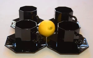 4 Beautiful French Arcoroc Shiny Black Vintage Octime Cups & Saucers - Picture 1 of 5