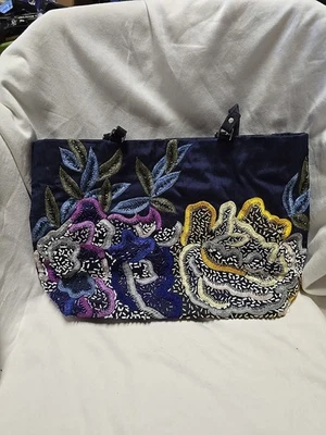 Stunning Christiana Beaded Silk/Polyester Purse Large Shoulder - Image 1 of 4