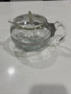 Vintage Pyrex 8126B Clear Glass 6 Cup Coffee Teapot Handle & Lid Flameware - Image 1 of 4
