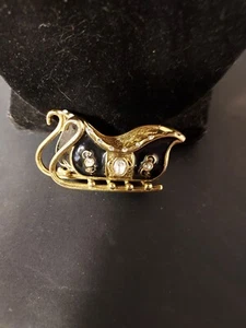Vintage Santa Sleigh Black Enamelgll Goldstone Brooch - Picture 1 of 2