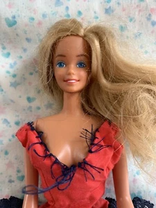 Vtg 1983 Sun Gold Malibu Barbie Wearing Flamenco TLC Dress - Picture 1 of 17