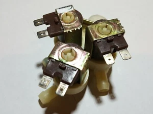 Genuine ASKO W640 W640 INLET VALVE 3-WAY WM20 #8061757 #5220FR2009F - Picture 1 of 4