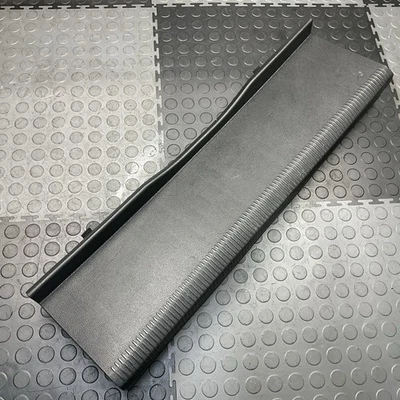 Volkswagen CC 2009-2017 umbral trasero placa de desgaste panel de cubierta OEM Foto 1 de 4