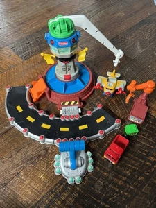 VTG GeoTrax Rail & Road System Coastal Winds Airport Set G5760 Fisher Price Toy - Picture 1 of 11