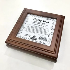 Sudberry Betsy Box für Nadelarbeit Einsatz Mahagoni-Finish 5x5 Öffnung Glas Top - Bild 1 von 2
