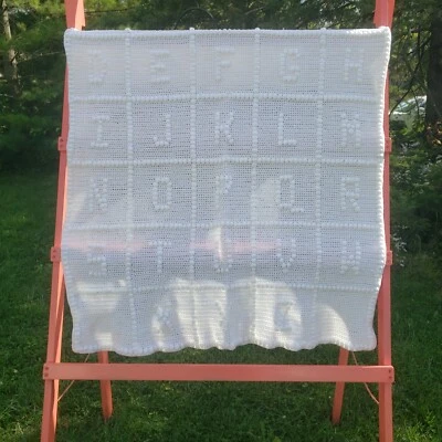 Manta bebé ganchillo hecha a mano alfabeto blanco vintage Foto 1 de 4