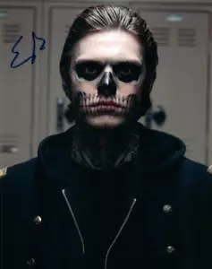Evan Peters signiert 8x10 signiertes Foto + Coa - Bild 1 von 1