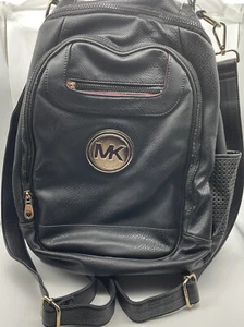ladies Travel Bag / Black Color / Great For Shoulders Or Carry - Picture 1 of 6