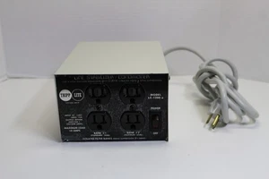 Tripp-Lite LC-1200 A 4-Outlet Line Stabilizer / Conditioner TESTED WORKS - Picture 1 of 5