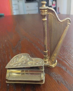 VINTAGE BRASS MINIATURE DOLL HOUSE PIANO & HARP - Picture 1 of 5