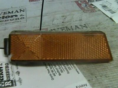 Conjunto de luz de señalización lateral usada se adapta a: Volkswagen Jetta 1997 marcador lateral grado A Foto 1 de 4