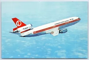 Aviation Postcard MAS Malaysia Airlines System Issued Douglas DC-10-30 EZ5 - Picture 1 of 2