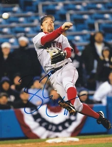 BILL MUELLER BOSTON RED SOX ACTION SIGNED 8x10 - Picture 1 of 1