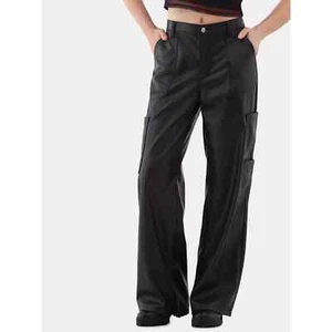 No Boundaries Women’s Size Small (4-6) Wide Leg Cargo Black Shiny Pants (T13) - Picture 1 of 4