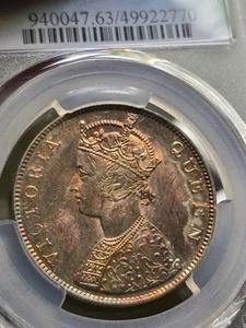 1862 C o B INDIA BRITANNICA RUPIA ARGENTO REGINA VITTORIA PCGS MS63 TONO! - Foto 1 di 4