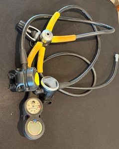 Oceanic data plus modello 04.5700-07 Con set regolatore. - Foto 1 di 7