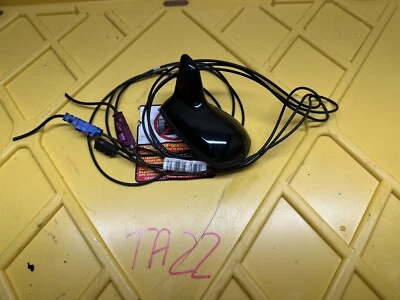 2010-2014 Mercedes-Benz C250 Top Roof Shark Fin GPS Radio Antenna  Oem - Image 1 of 4
