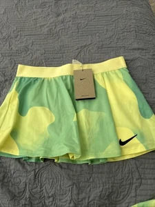 Nike Girls' Tennis Skirt/Skort Green Size small - Picture 1 of 3