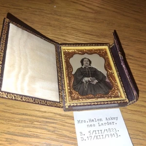 VICTORIAN(AMBRO/TIN TYPE?)PHOTOGRAPH(LOOP WALLET CASE)"HELEN ASKEY"LOUTH/LINCS - Picture 1 of 3