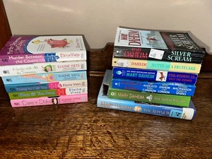 Cozy Mystery Lot 12 Paperback 1 Hardcover Mysteries Mary Daheim ~ Elaine Viets - Imagen 1 de 4