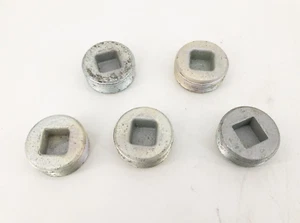 Menge 5 neue Cooper Crouse-Hinds PLG5 1-1/2" versenkte Stecker - Bild 1 von 4