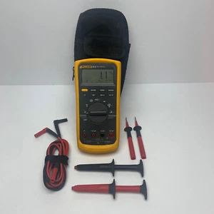 Fluke 83V Average Responding Industrial Multimeter WITH CASE AND LEADS - Picture 1 of 8