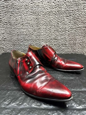Zapatos de vestir Cesare Paciotti de cuero con tachuelas punta roja para hombre talla 8 EE. UU. Foto 1 de 4