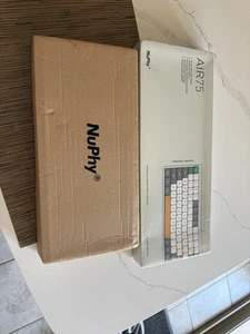 NEW- Air75 V1 Nuphy with portable case (brown switch) - Picture 1 of 3
