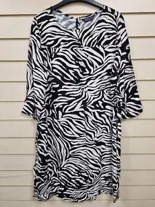 Ladies M&S Dress. Size 14. Black & White Zebra Print. 3/4 Sleeves. Pockets. - Picture 1 of 4
