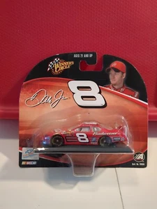 8 Dale Earnhardt Jr Budweiser Winners Circle Scale 1:64 Monte Carlo - Picture 1 of 5