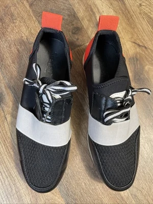 Zapatilla deportiva Brash negra roja gris blanca para dama Cody multicolor, talla 7 sin cordones Foto 1 de 4