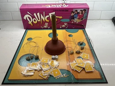 Винтажная настольная игра POUNCE The Wacky Action Toss The Dice Startle The Mice! - Изображение 1 из 4
