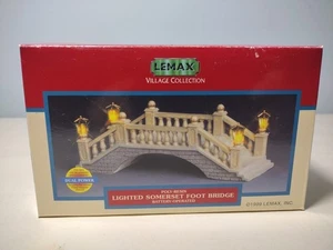 Vintage Lemax 1999 Lighted Somerset Foot Bridge 94385 Village Collection Neu in OVP - Bild 1 von 5