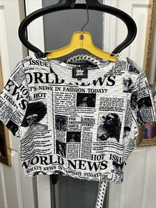Vintage Harlem top women’s black-and-white Word News Crop Sz 2XL - Picture 1 of 7