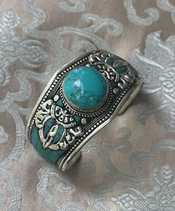 Molto Bella Argento Bracciale Dal Nepal Con Dorje E Turchese - Picture 1 of 2