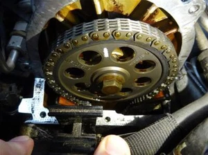 Steuerkette mit Einbau wechseln erneuern Audi A1  1,4 TFSI Steuerkettenwechsel - Bild 1 von 3