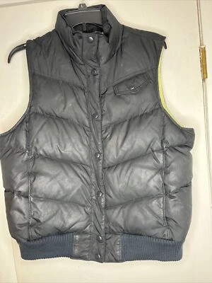 Chaqueta chaleco acolchado negro para mujer Gap grande Foto 1 de 4