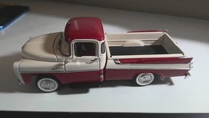 Danbury Mint 1957 Dodge Sweptside D100 Pickup Truck Red/ White 1:24 Diecast New - Picture 1 of 9